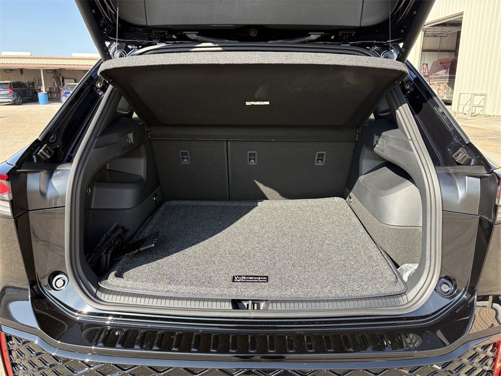 2026 Volkswagen Tiguan 2.0T SEL R-Line