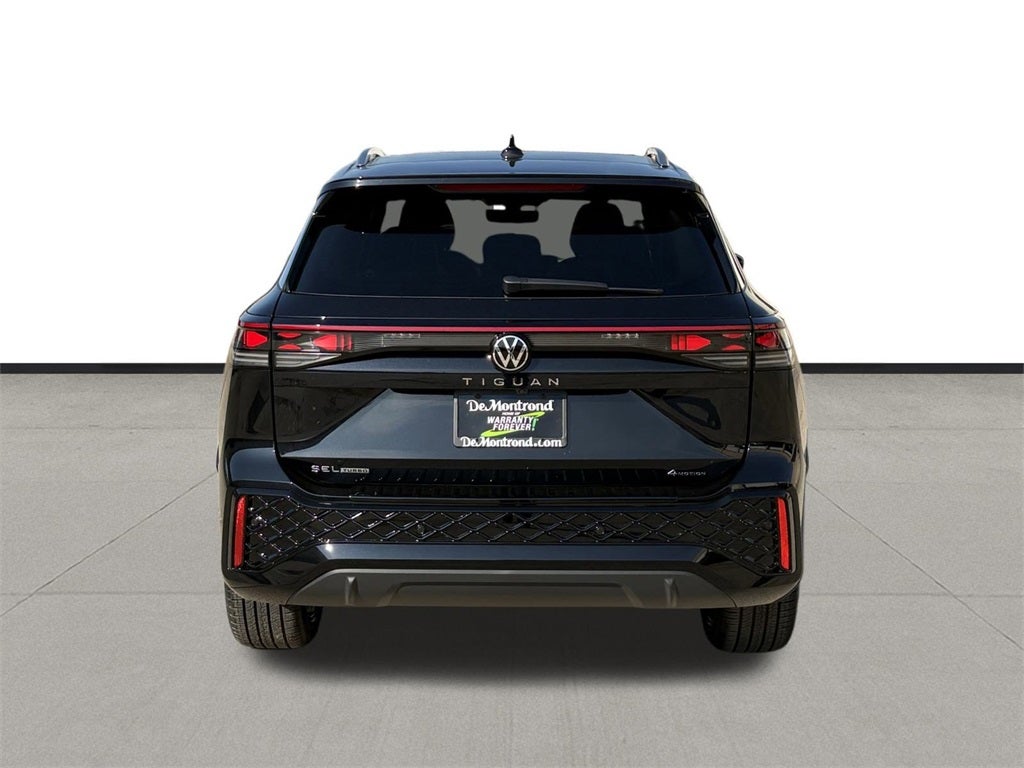 2026 Volkswagen Tiguan 2.0T SEL R-Line