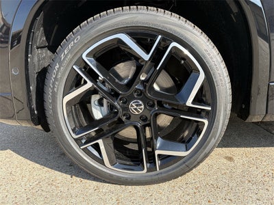 2026 Volkswagen Tiguan 2.0T SEL R-Line