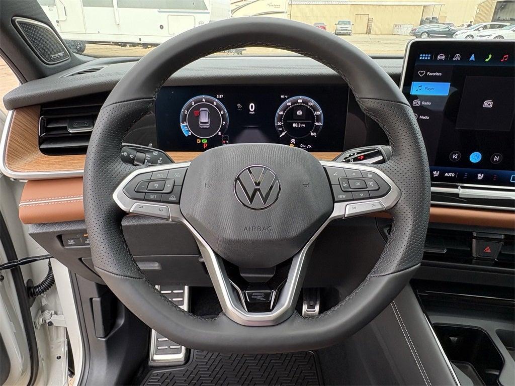 2026 Volkswagen Tiguan 2.0T SEL R-Line