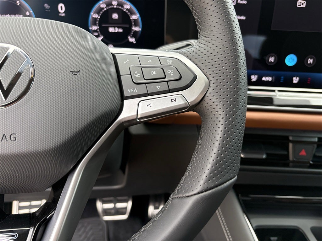 2026 Volkswagen Tiguan 2.0T SEL R-Line