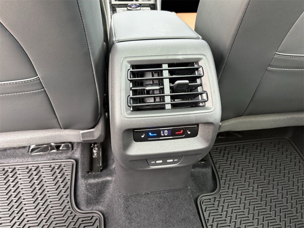 2026 Volkswagen Tiguan 2.0T SEL R-Line