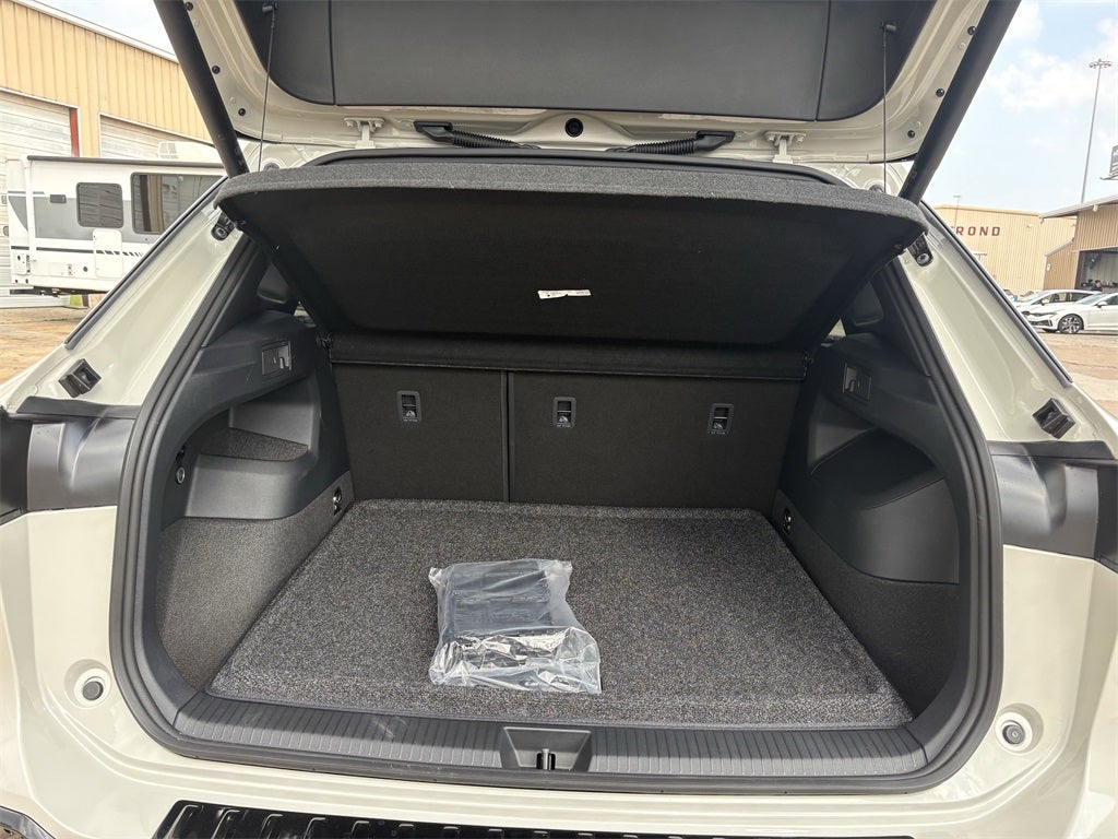 2026 Volkswagen Tiguan 2.0T SEL R-Line