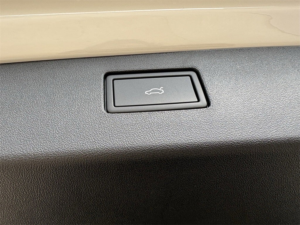 2026 Volkswagen Tiguan 2.0T SEL R-Line