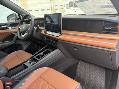 2026 Volkswagen Tiguan 2.0T SEL R-Line