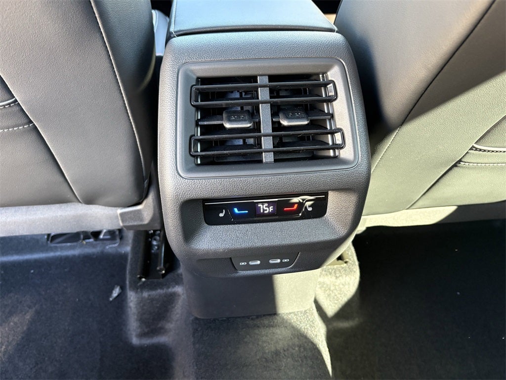 2026 Volkswagen Tiguan 2.0T SEL R-Line