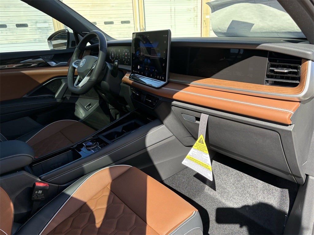 2026 Volkswagen Tiguan 2.0T SEL R-Line