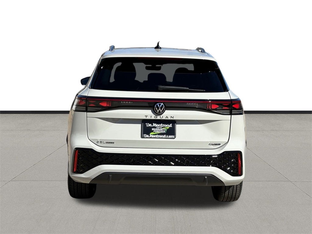 2026 Volkswagen Tiguan 2.0T SEL R-Line