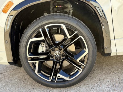 2026 Volkswagen Tiguan 2.0T SEL R-Line