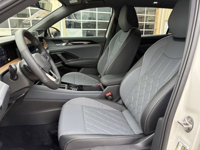 2026 Volkswagen Tiguan 2.0T SEL R-Line
