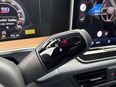 2026 Volkswagen Tiguan 2.0T SEL R-Line