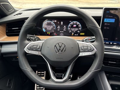 2026 Volkswagen Tiguan 2.0T SEL R-Line