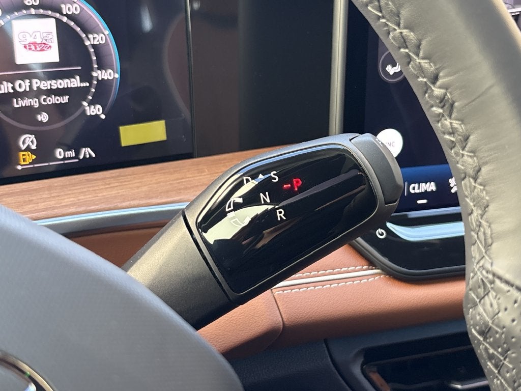 2027 Volkswagen Tiguan 2.0T SEL
