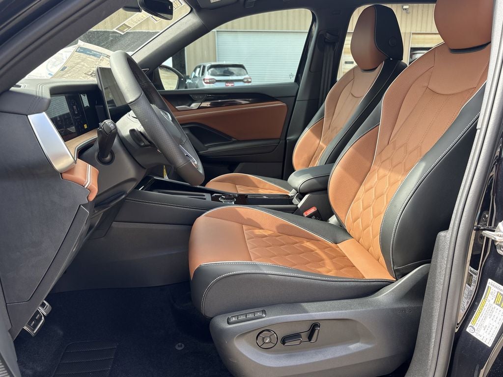 2026 Volkswagen Tiguan 2.0T SEL R-Line