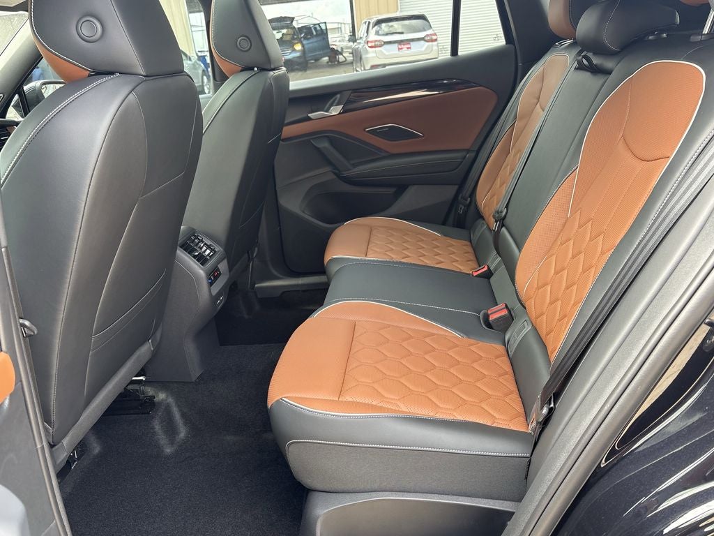 2026 Volkswagen Tiguan 2.0T SEL R-Line