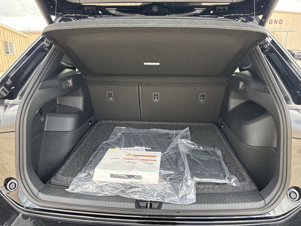 2026 Volkswagen Tiguan 2.0T SEL R-Line