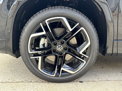 2026 Volkswagen Tiguan 2.0T SEL R-Line