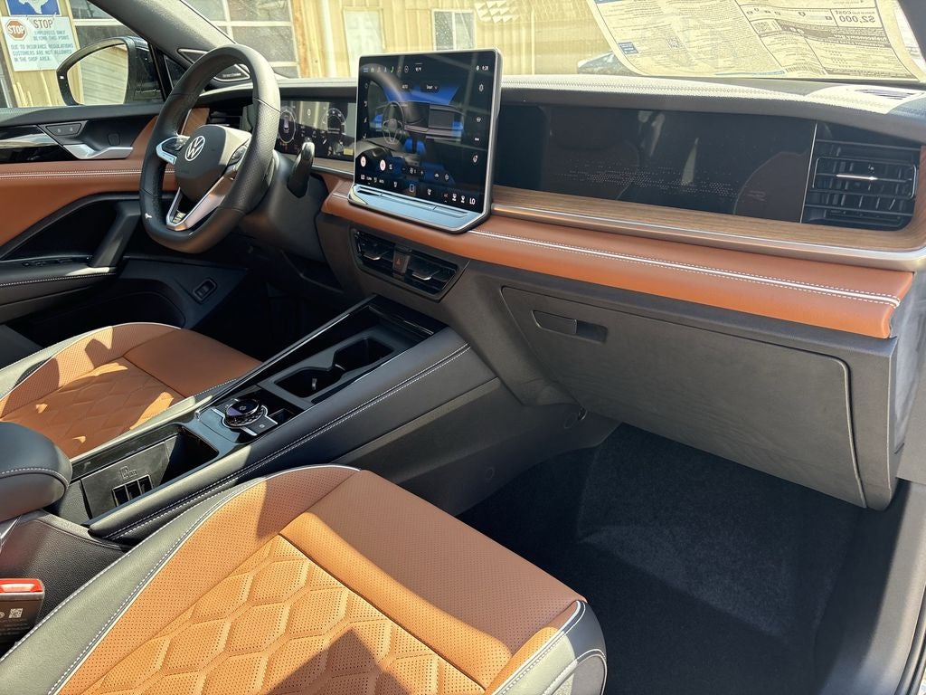 2026 Volkswagen Tiguan 2.0T SEL R-Line