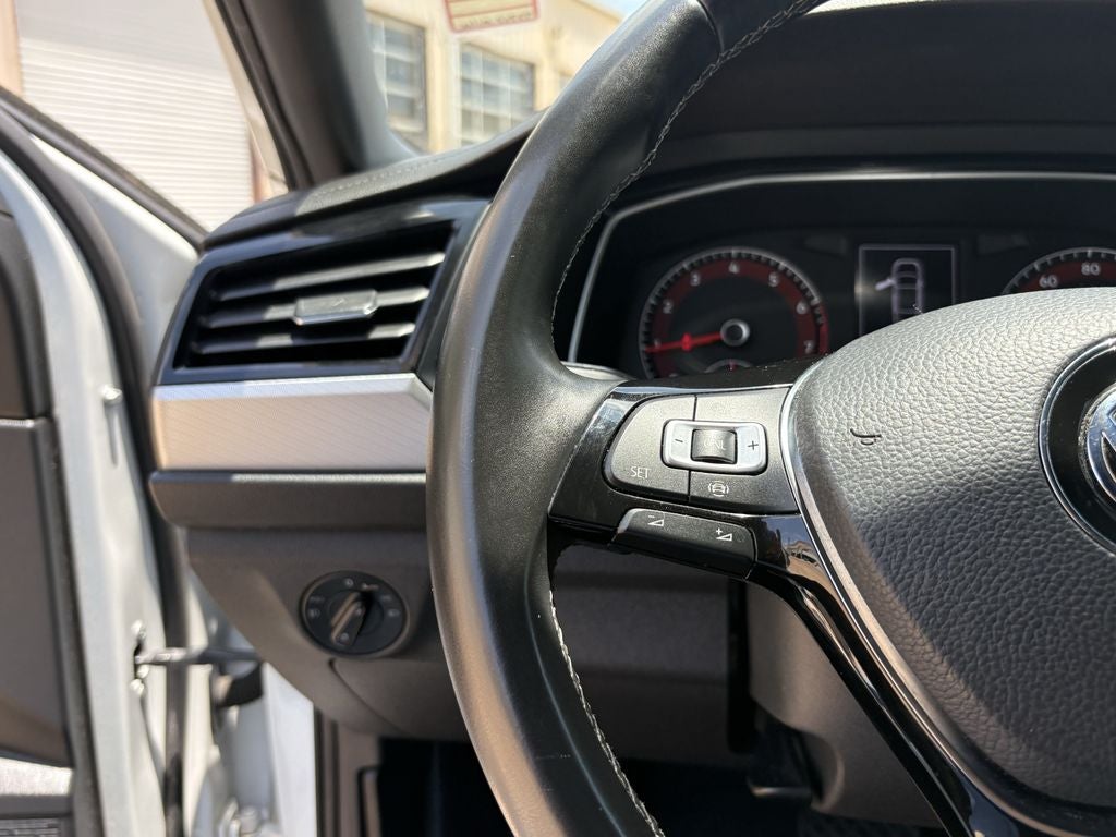 2019 Volkswagen Jetta R-Line