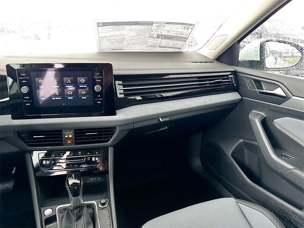 2025 Volkswagen Jetta 1.5T SE