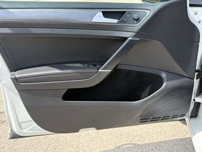 2019 Volkswagen Golf SportWagen SE