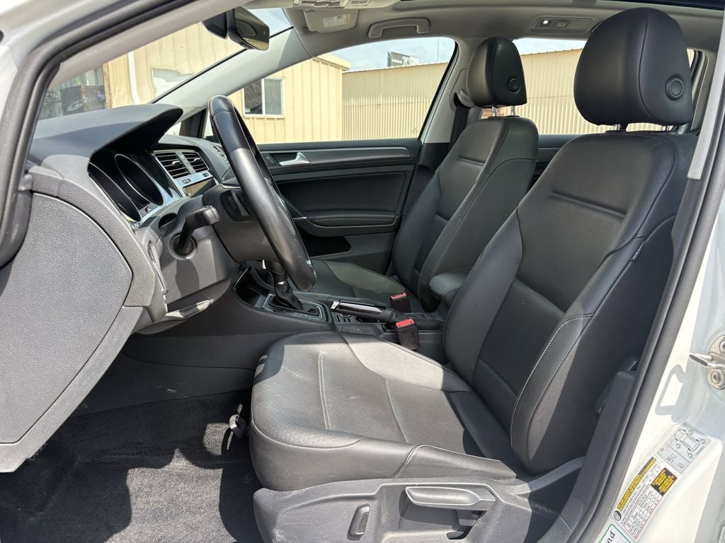 2019 Volkswagen Golf SportWagen SE