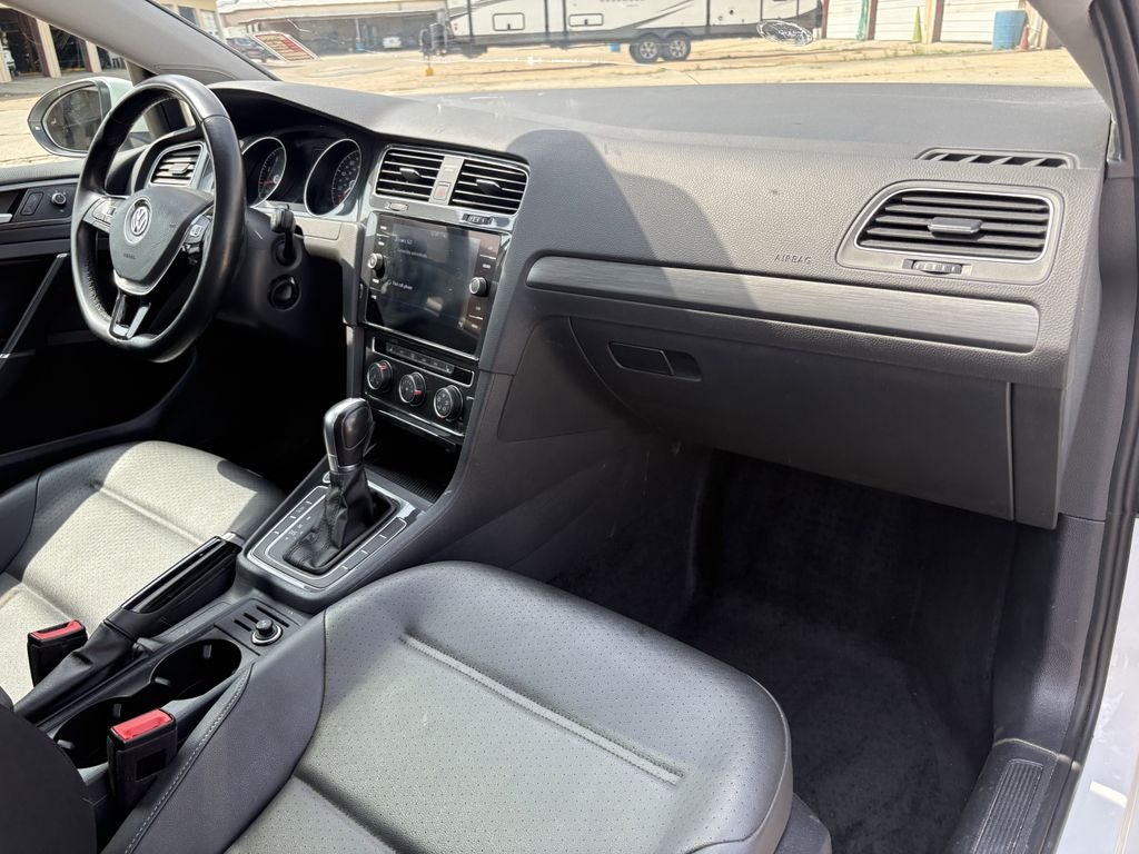 2019 Volkswagen Golf SportWagen SE