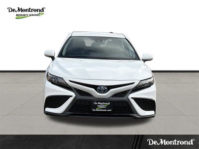 2022 Toyota Camry Hybrid SE