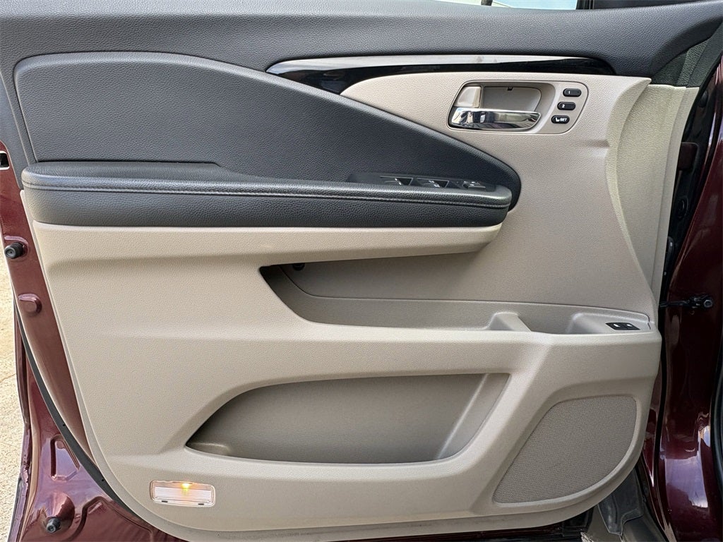 2021 Honda Pilot Touring 7 Passenger