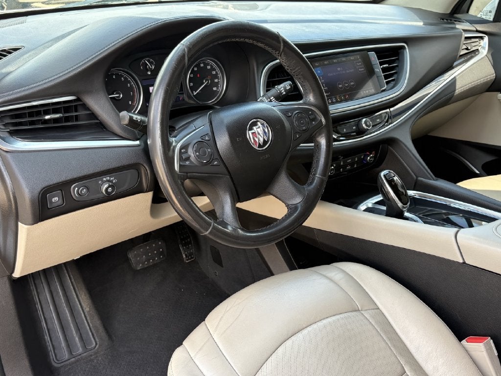 2020 Buick Enclave Essence