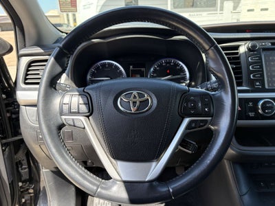 2017 Toyota Highlander Base