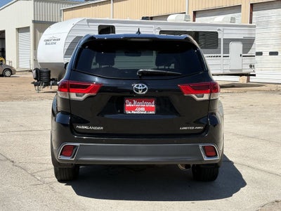 2017 Toyota Highlander Base