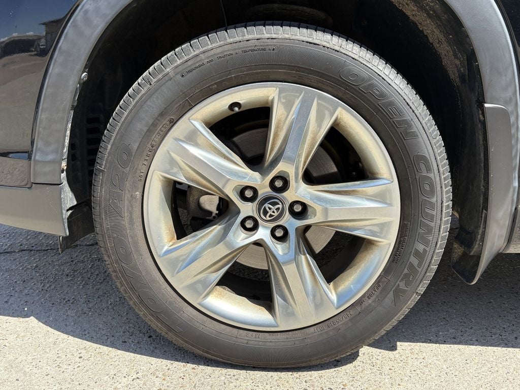 2017 Toyota Highlander Base