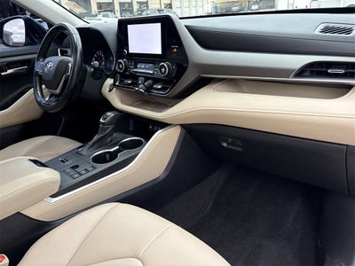 2023 Toyota Highlander XSE