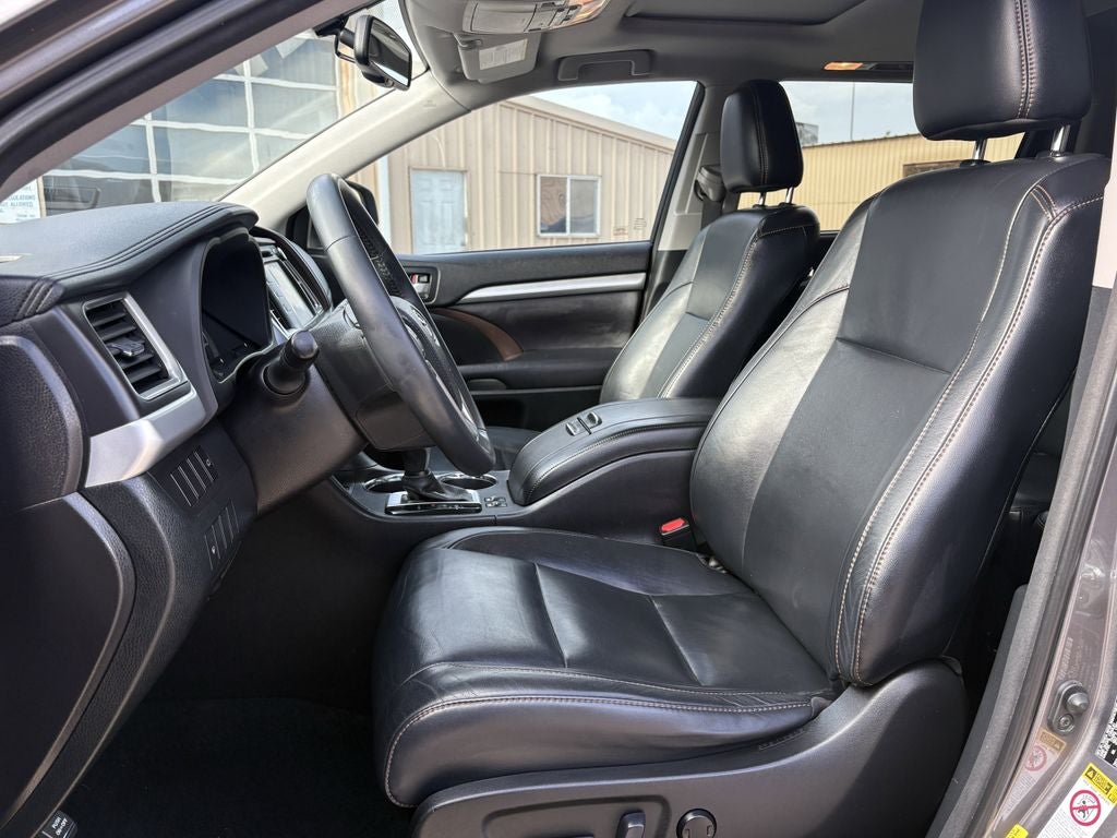 2016 Toyota Highlander XLE V6
