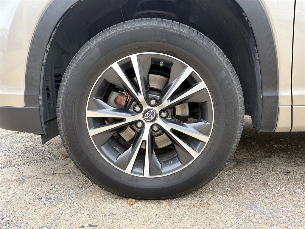 2016 Toyota Highlander XLE V6