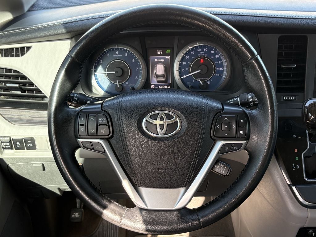 2019 Toyota Sienna XLE 8 Passenger