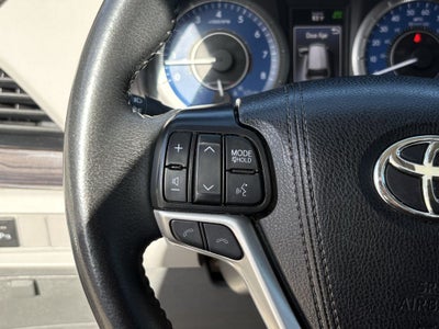 2019 Toyota Sienna XLE 8 Passenger