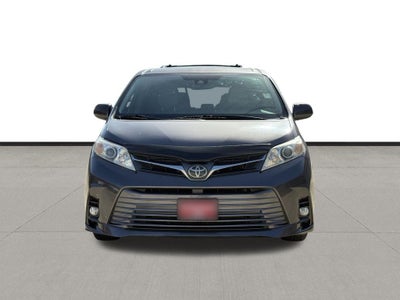 2019 Toyota Sienna XLE 8 Passenger