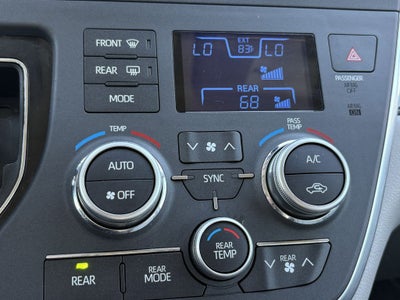 2019 Toyota Sienna XLE 8 Passenger