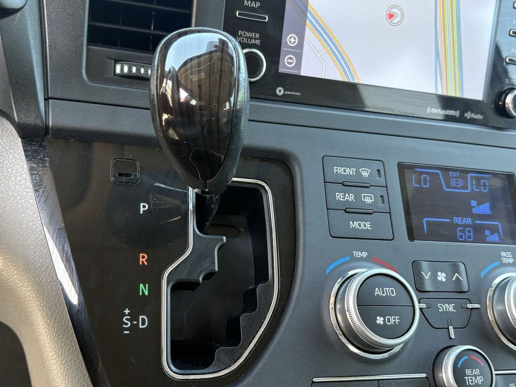 2019 Toyota Sienna XLE 8 Passenger