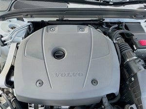 2021 Volvo S60 T6 Momentum