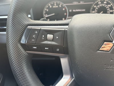 2022 Mitsubishi Outlander ES