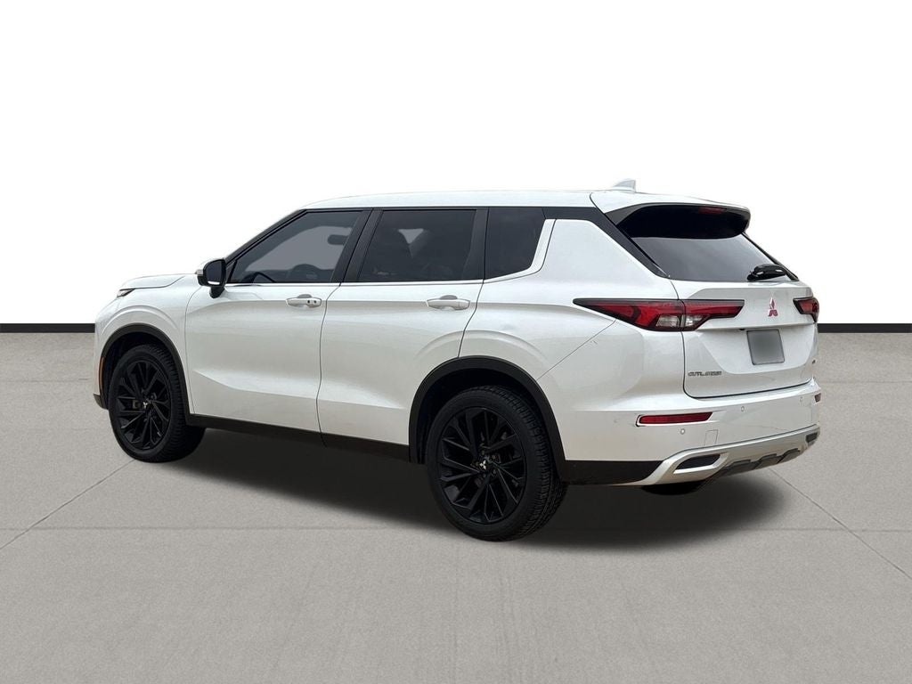 2022 Mitsubishi Outlander SE