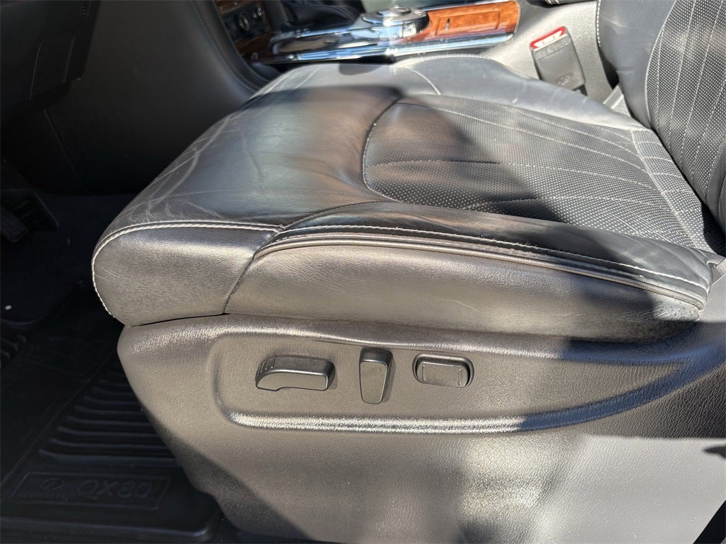 2017 INFINITI QX80 Base