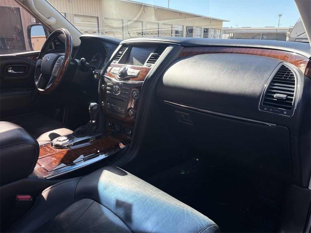 2017 INFINITI QX80 Base