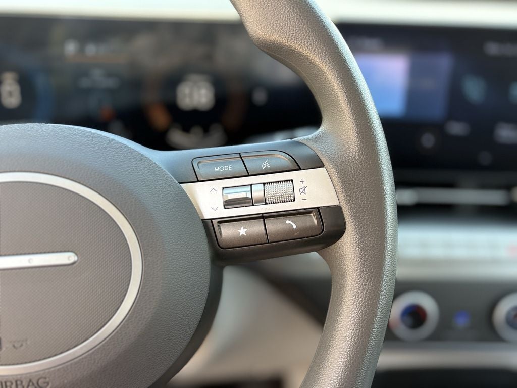 2025 Hyundai Kona SE
