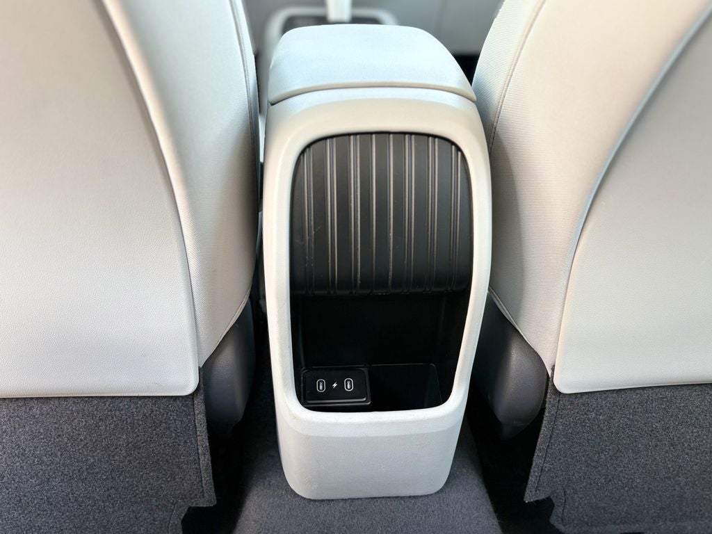 2025 Hyundai Kona SE