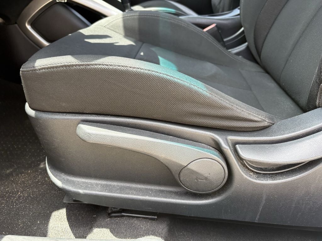 2017 Hyundai Veloster Base