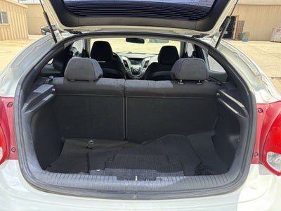 2017 Hyundai Veloster Base